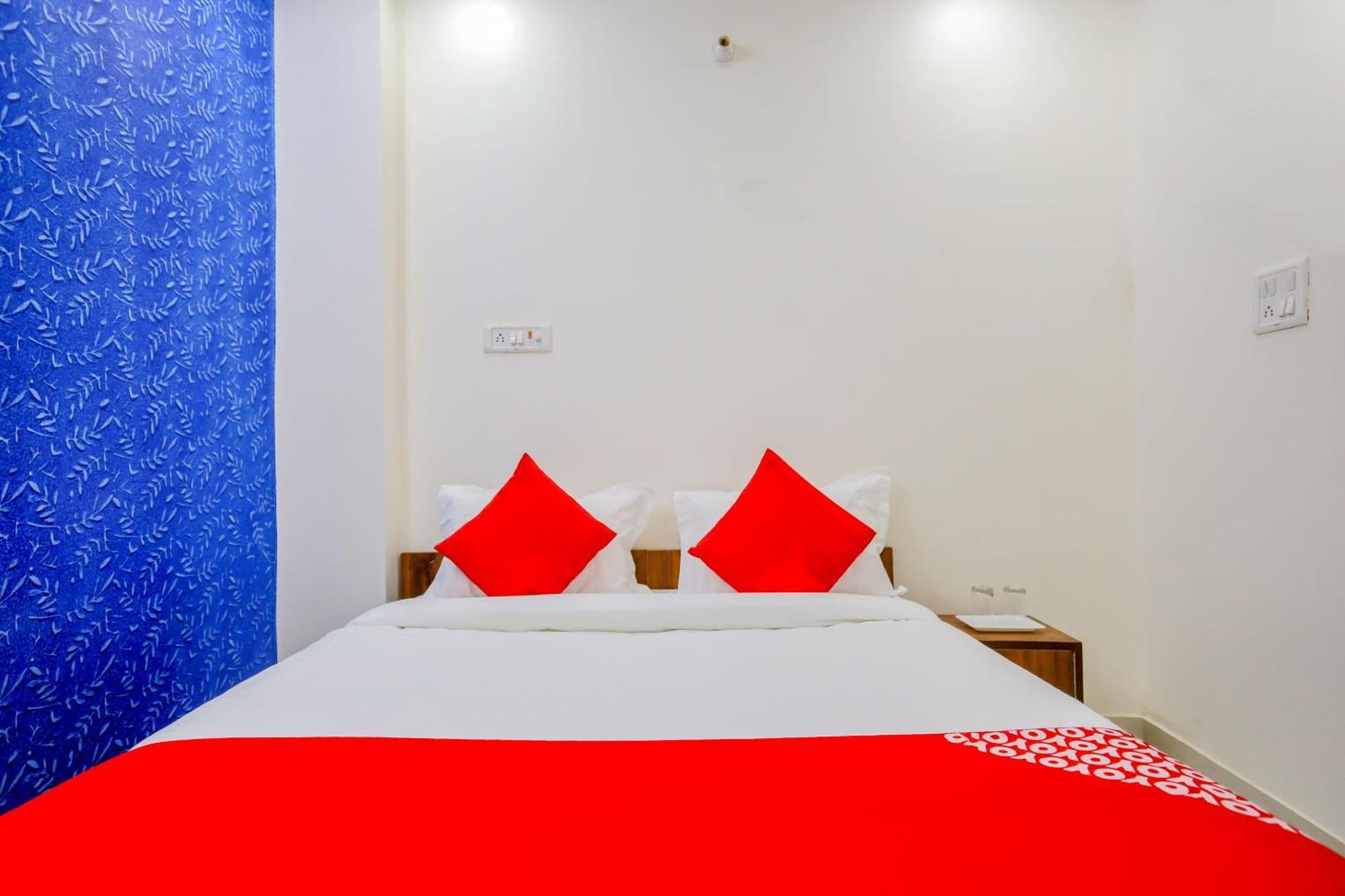 OYO 67096 Hotel ICON Neu-Delhi Exterior foto