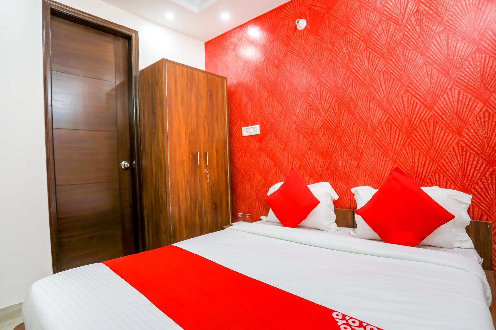 OYO 67096 Hotel ICON Neu-Delhi Exterior foto