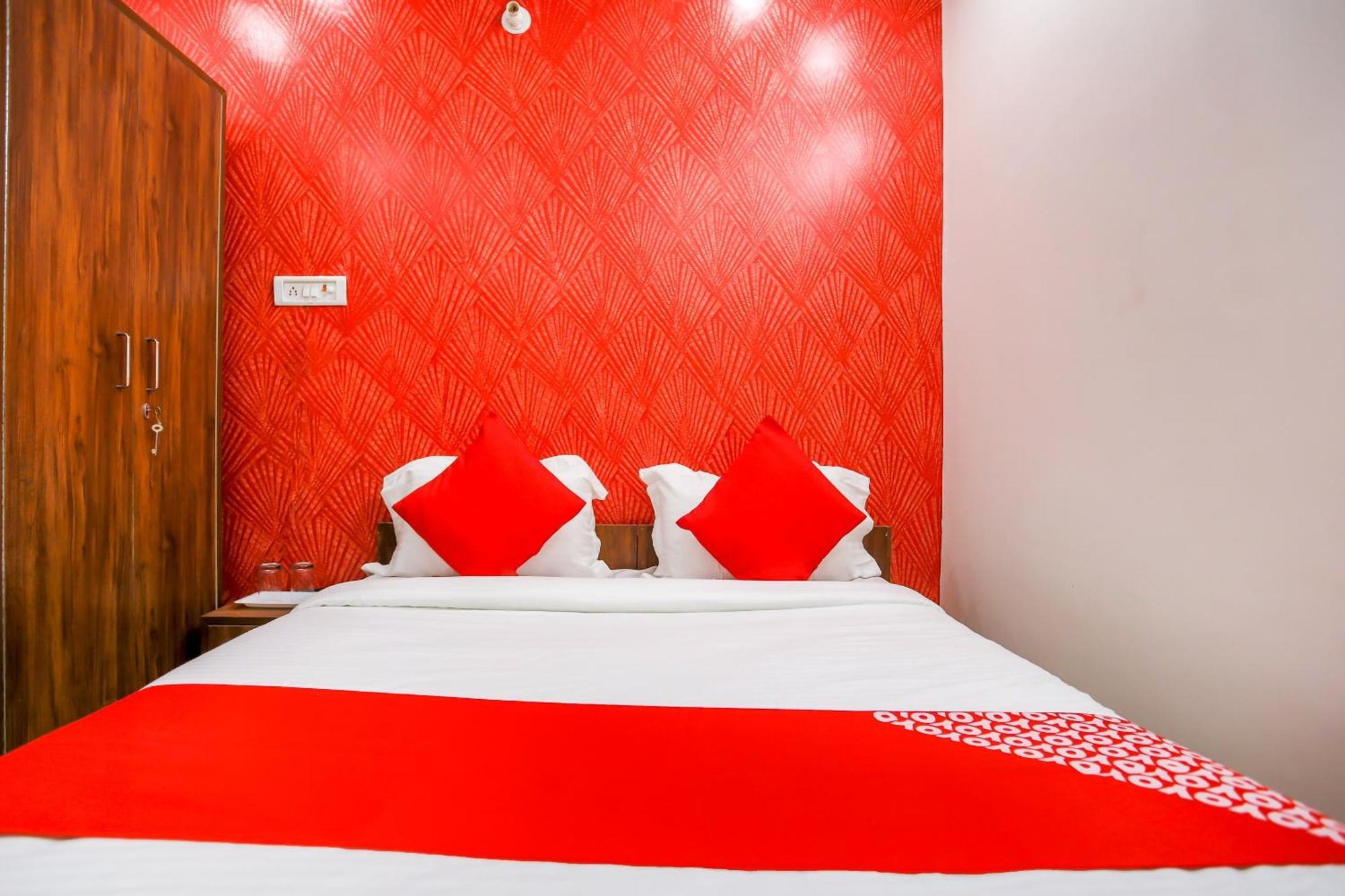 OYO 67096 Hotel ICON Neu-Delhi Exterior foto